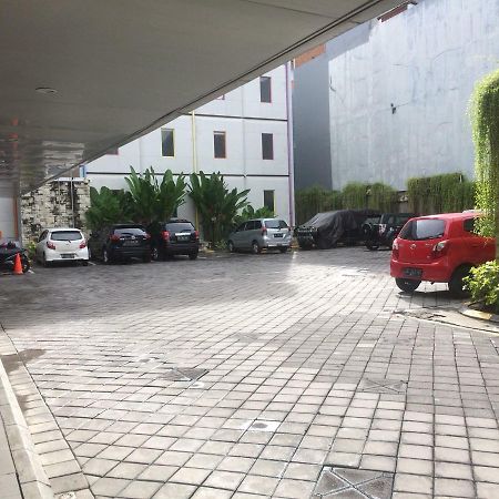 庫塔 Urban Styles Hitz Kuta酒店 外观 照片